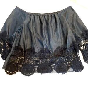 Off the Shoulder Unique Spectrum Womens Top Crocheted Lace Trim Size Med LN